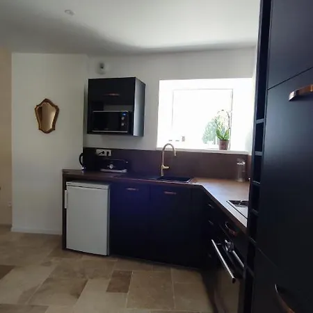 Alojamento de Acomodação e Pequeno-almoço Le Clos Saint-gilles 3*